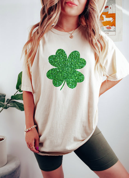 Glitter Shamrock Shirt, Comfort Colors T Shirt, Lucky Shamrock, Glitter St Patricks Day Shirt, Clover Lucky, Here to Paddy, Shamrock shirt